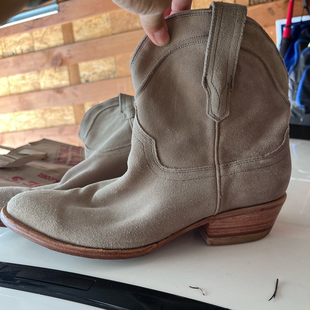 Tecova suede women’s boots
